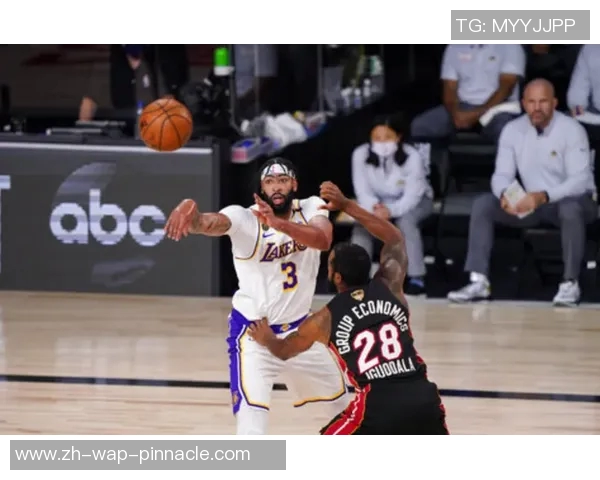 勇士火箭季后赛G4激战回顾勇士能否逆转晋级决赛的关键时刻分析